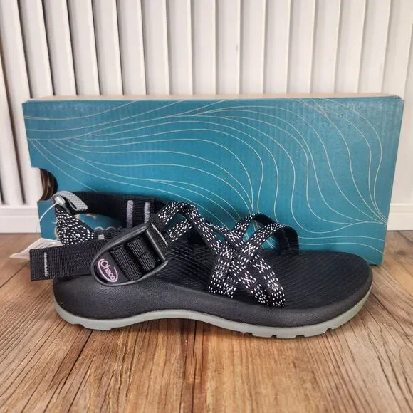 売却済 Chaco | Shoes | Chaco Zx Ecotread Hugs And Kisses Kids 1m Black